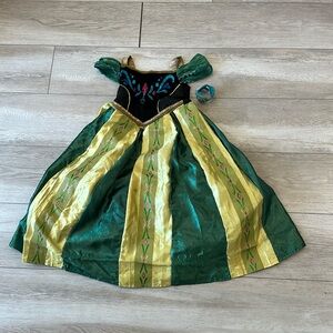 Lightly worn Anna frozen dress 👗